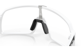 P&auml;ikeseprillid OAKLEY Sutro Matte White Photochromic