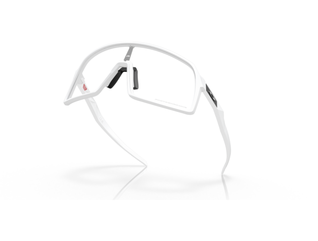 P&auml;ikeseprillid OAKLEY Sutro Matte White Photochromic