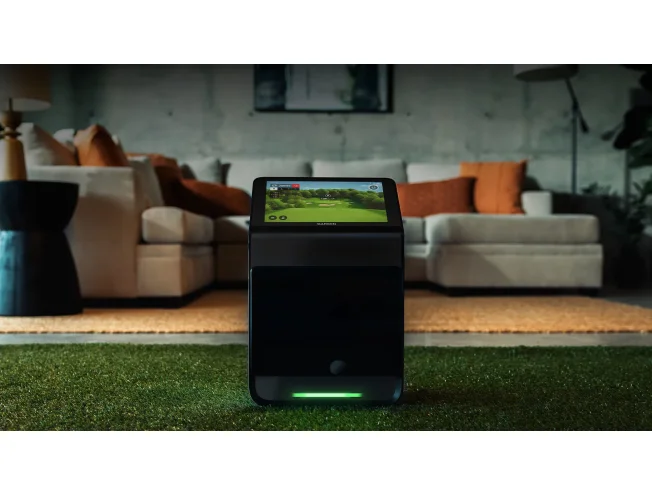 L&ouml;&ouml;gimonitor ja simulaator Garmin Approach R50